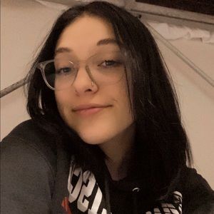 Meet your Posher, Angelina